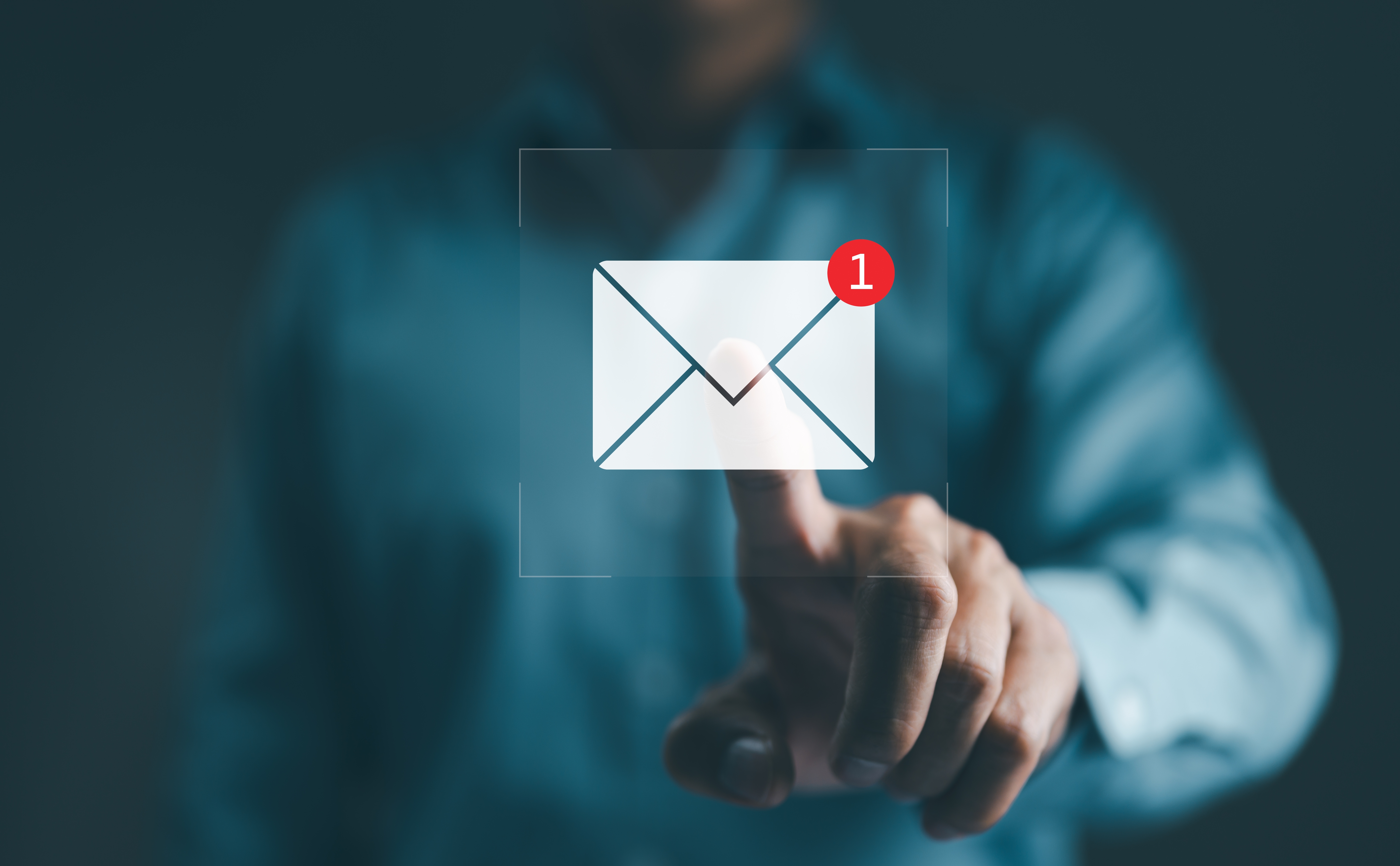 this is to show the purpose of email communications in a crisis